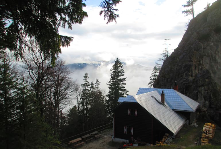 Kienthaler Hütte: Außenansicht Sommer