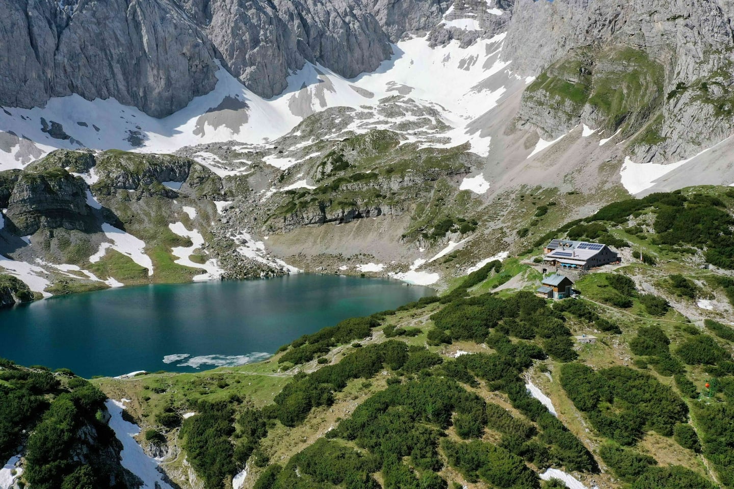 coburger-h-tte-tirol-touren-wetter-zimmer-bergwelten