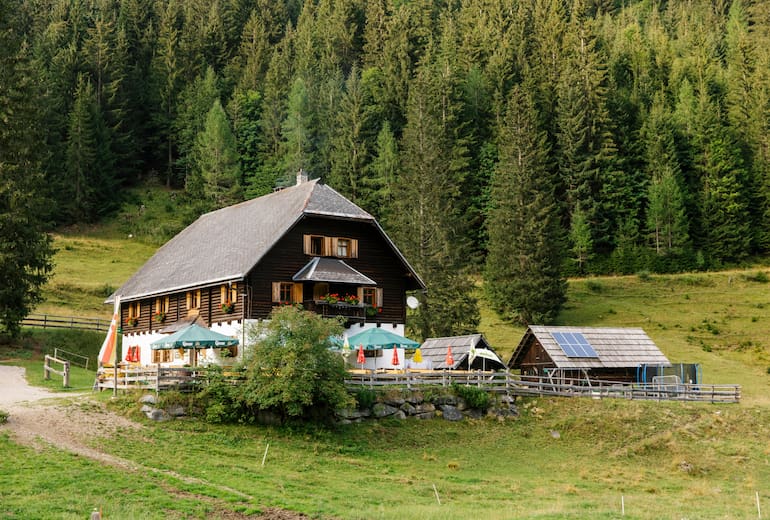 Die Hermagorer Bodenalm liegt unweit des Naturparadieses in den Gailtaler Alpen in Kärnten.