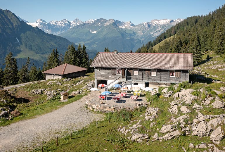 Das Berghaus Hintisberg liegt besonders ruhig in den Berner Alpen.